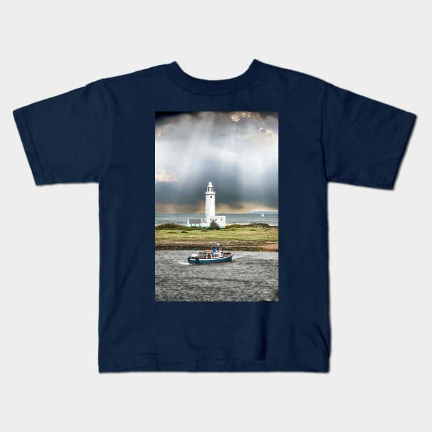 Hampshire Hurst Point Lighthouse, England art Kids T-Shirt by BarbaraGlebska